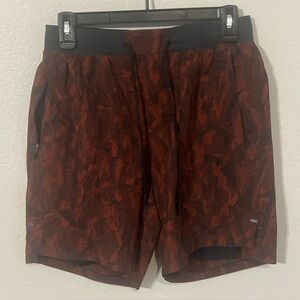 LULULEMON LTT Short 7" SZ" S Lined LM7AUJS  TXAB Red And Black